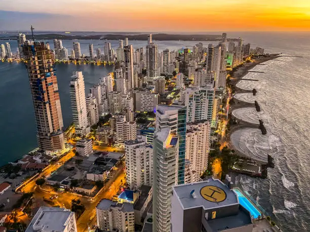 EDIFICIOS-EN-CARTAGENA-COLOMBIA